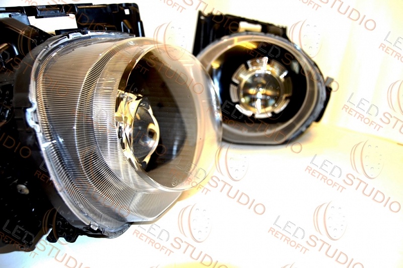 Биксеноновые фары NISSAN JUKE G37-R black